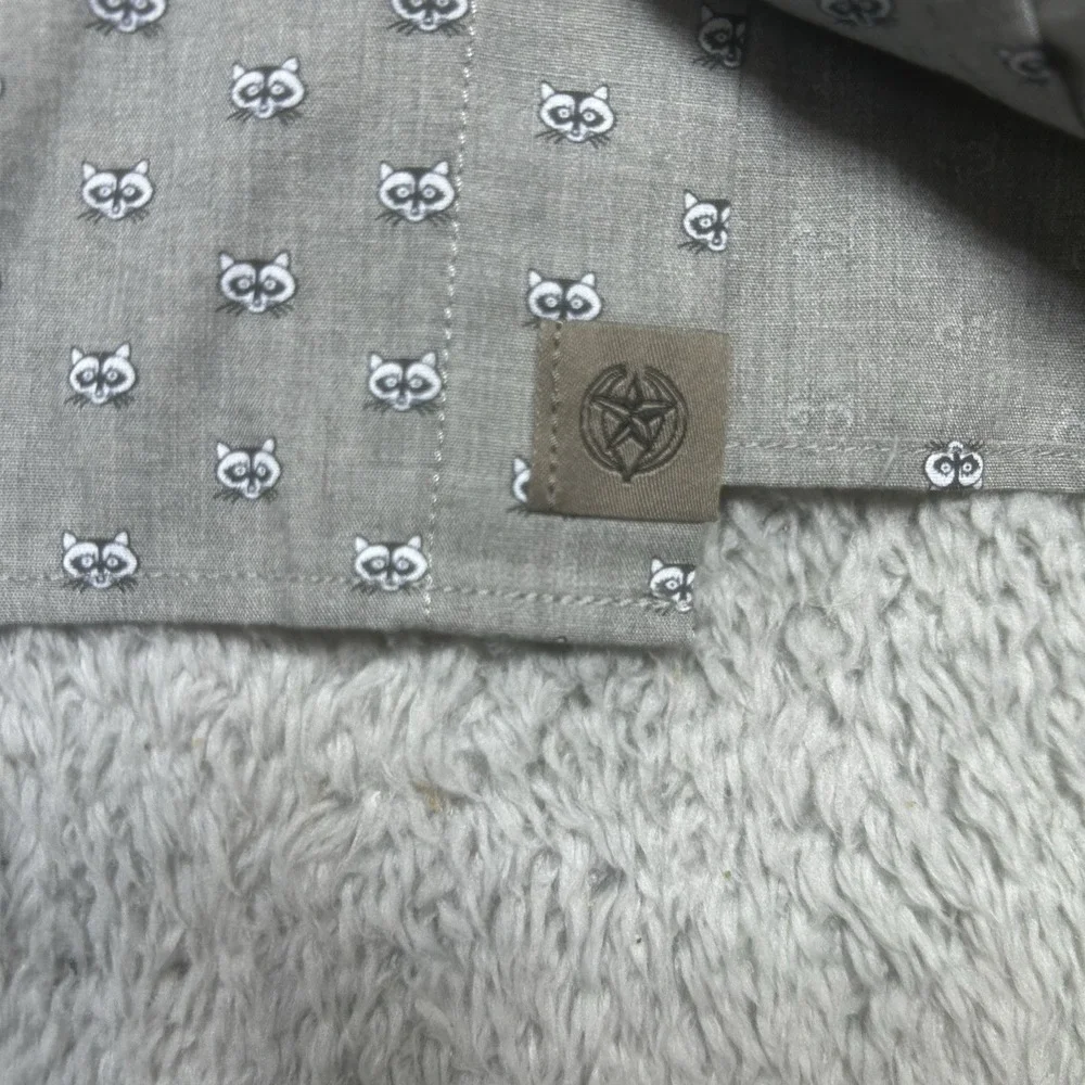 Banana Republic Shirt Mens M Gray Luxe Poplin Untucked Slim Fit Racoon Print EUC